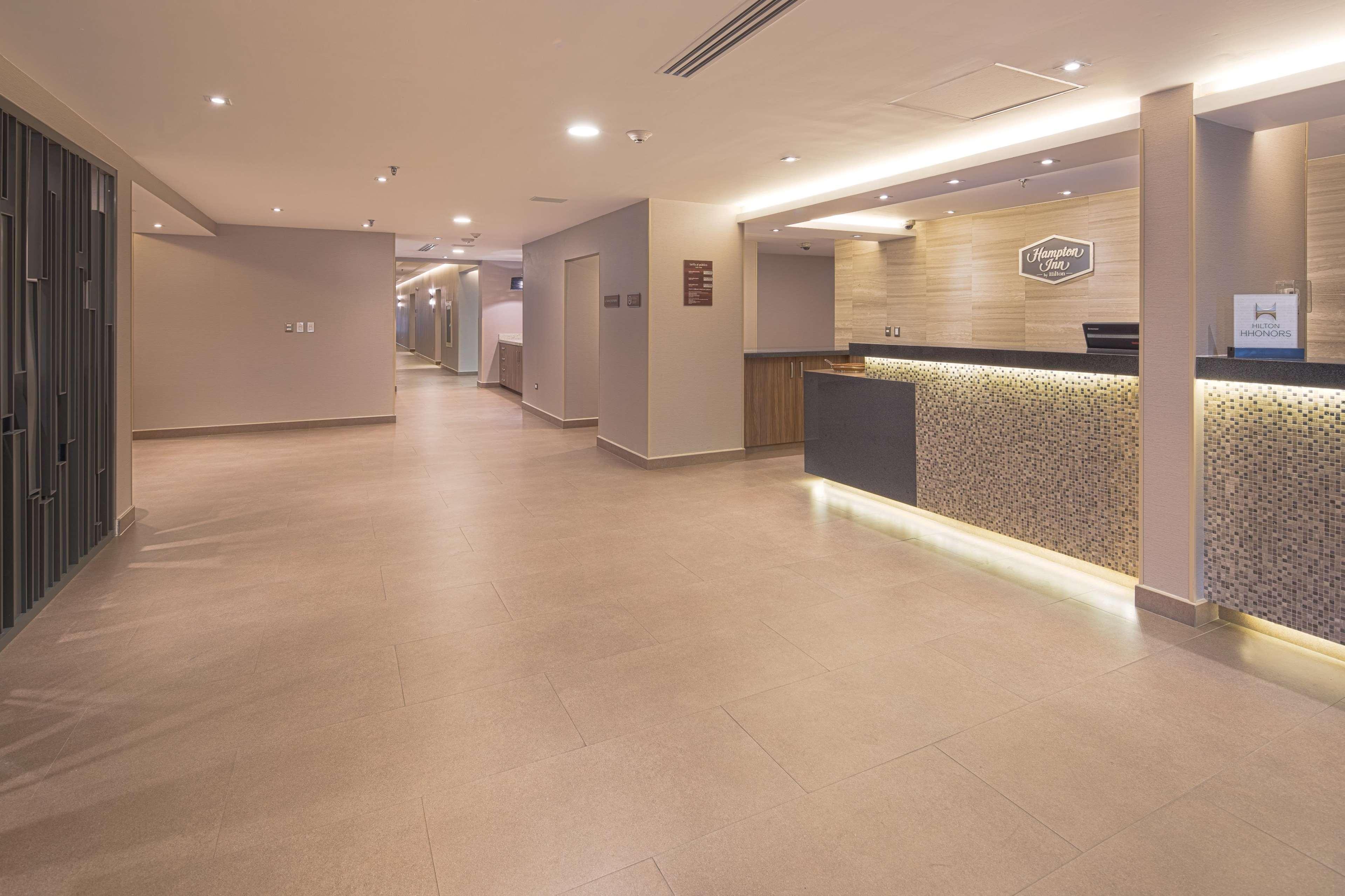 Hampton By Hilton Galerias Obispado Hotel 4*
