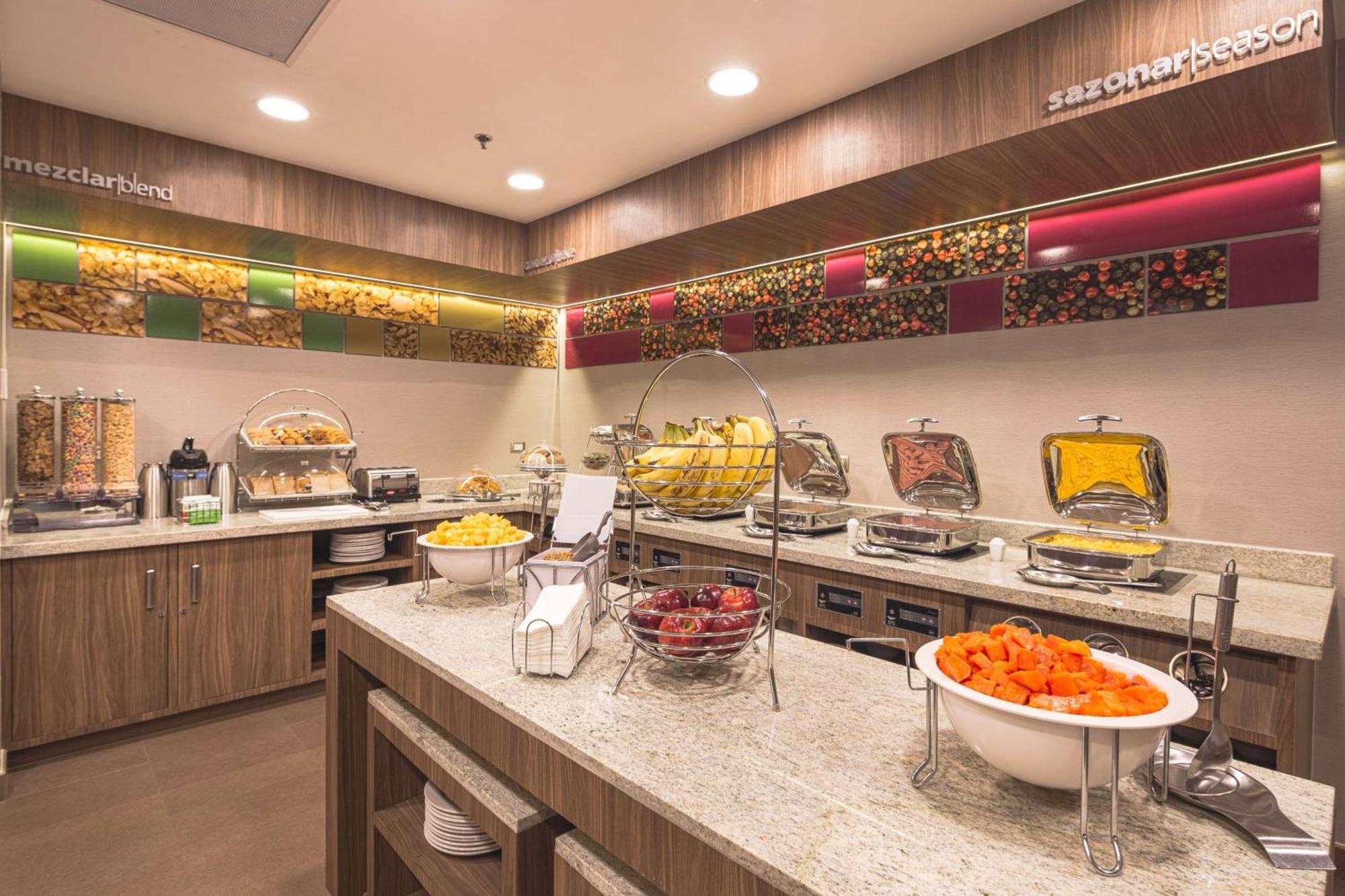 Hotel Hampton By Hilton Galerias Obispado Monterrey