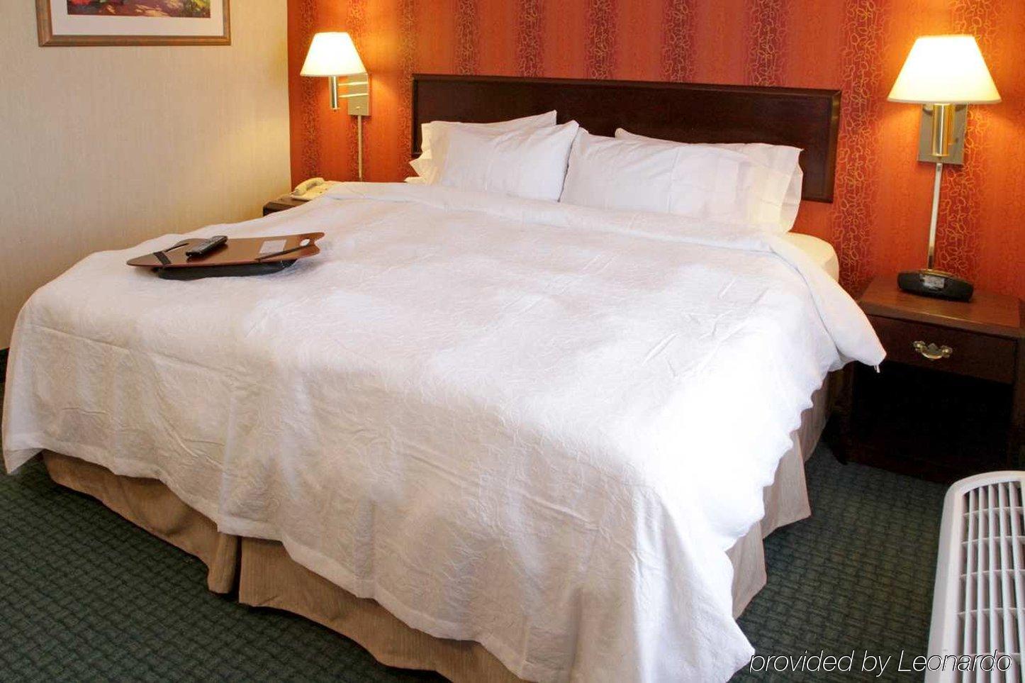 Hampton By Hilton Galerias Obispado Hotel