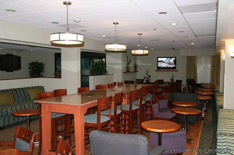 Hotel Hampton By Hilton Galerias Obispado Monterrey