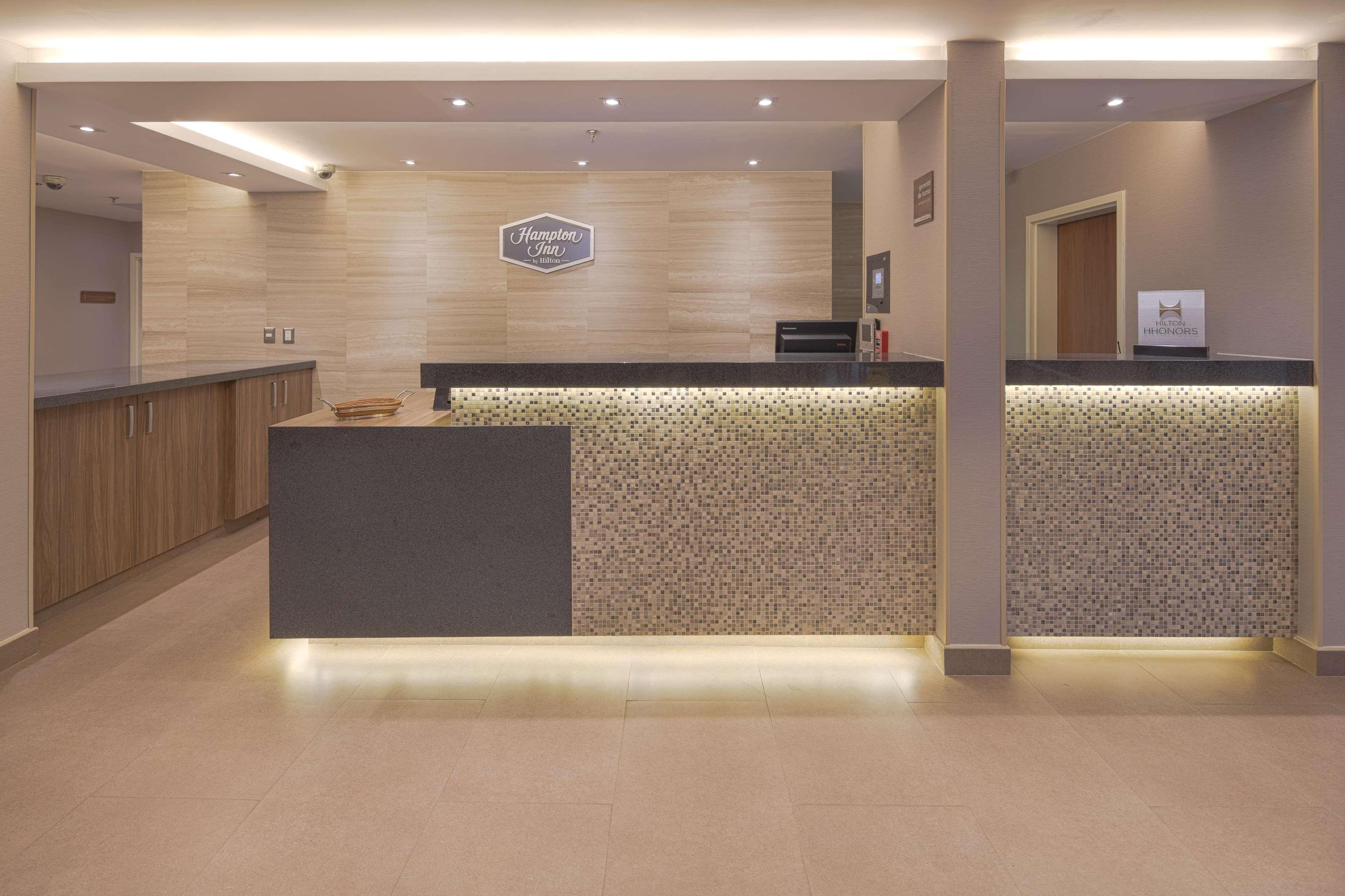 Hampton By Hilton Galerias Obispado Hotel 4*